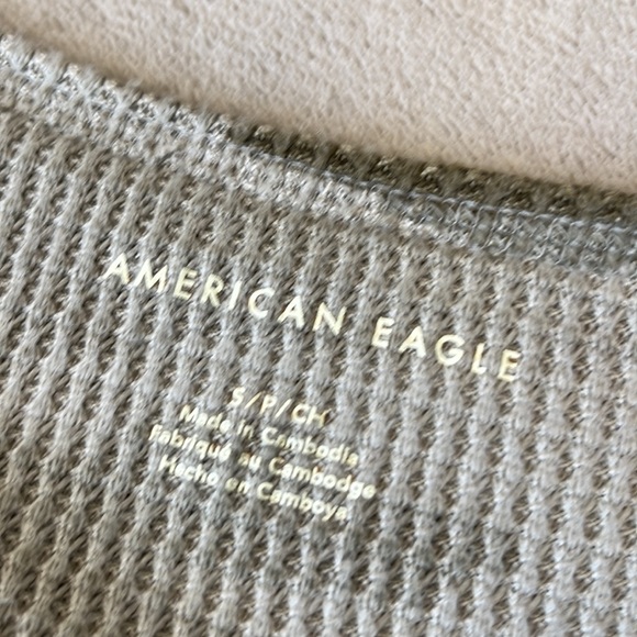 🦅 American Eagle Waffle Knit Longsleeve - Picture 6 of 10